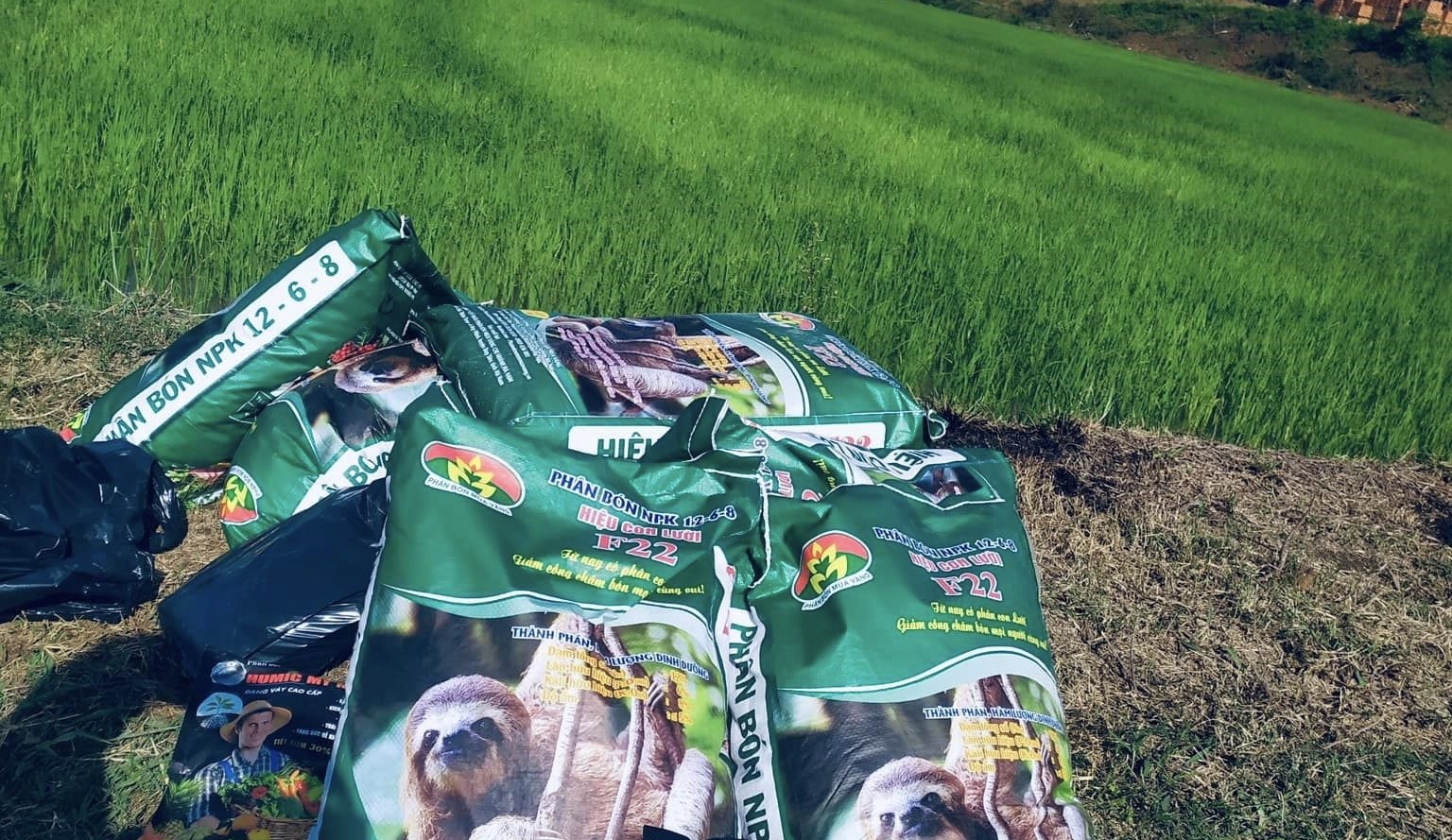 Phân bón hiệu Con Lười F22