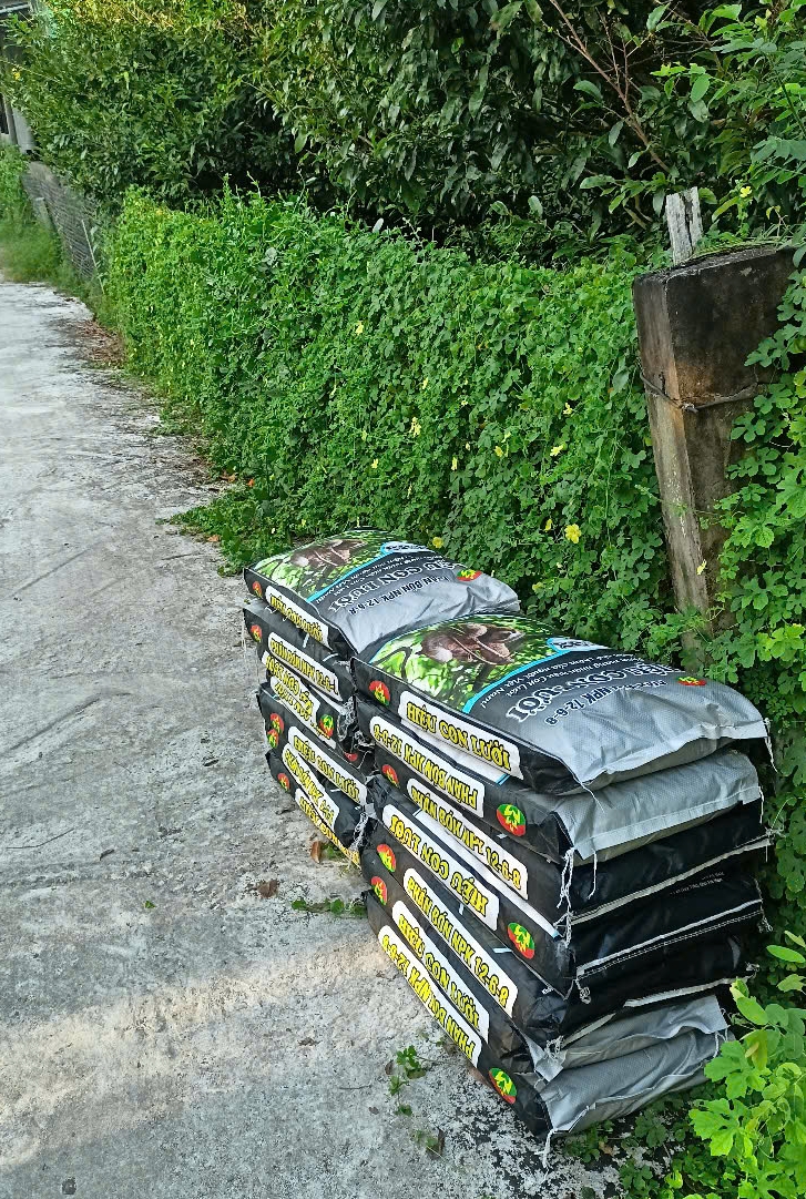 Phân bón hiệu Con lười f35