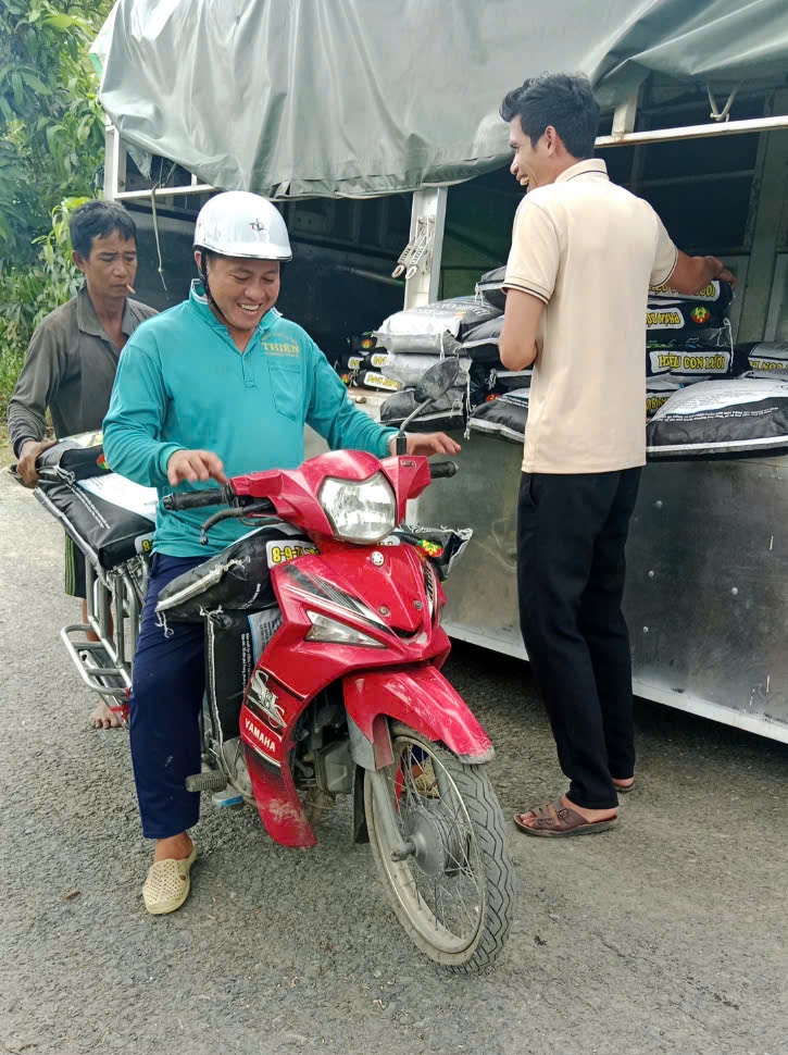 Ph&acirc;n b&oacute;n hiệu Con Lười F35