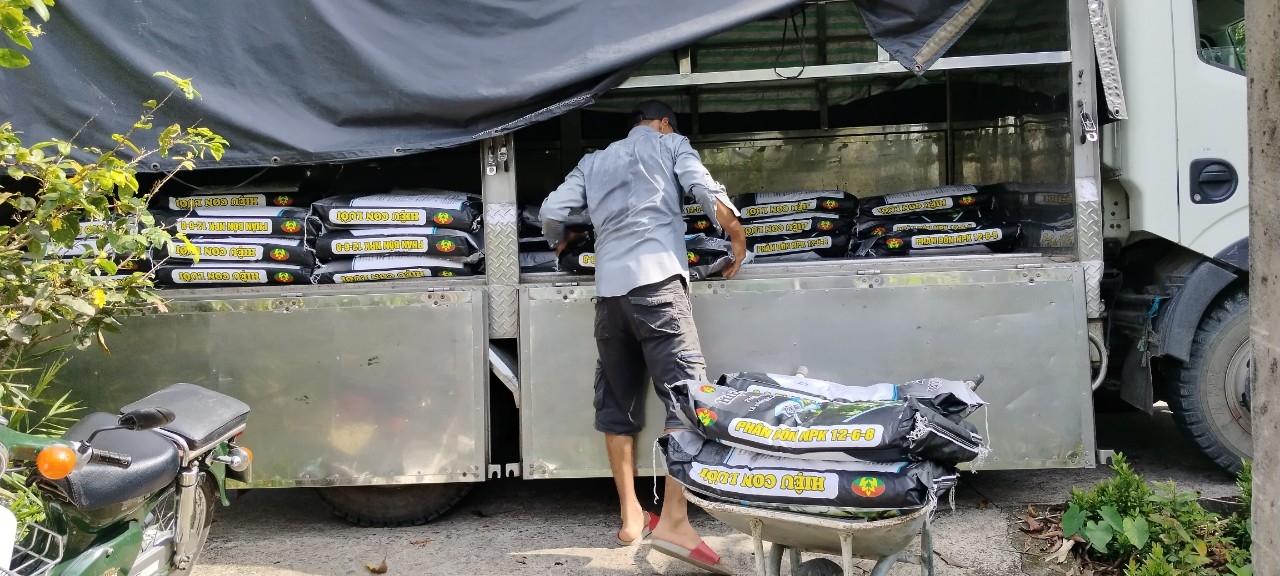 Ph&acirc;n b&oacute;n hiệu Con Lười F35