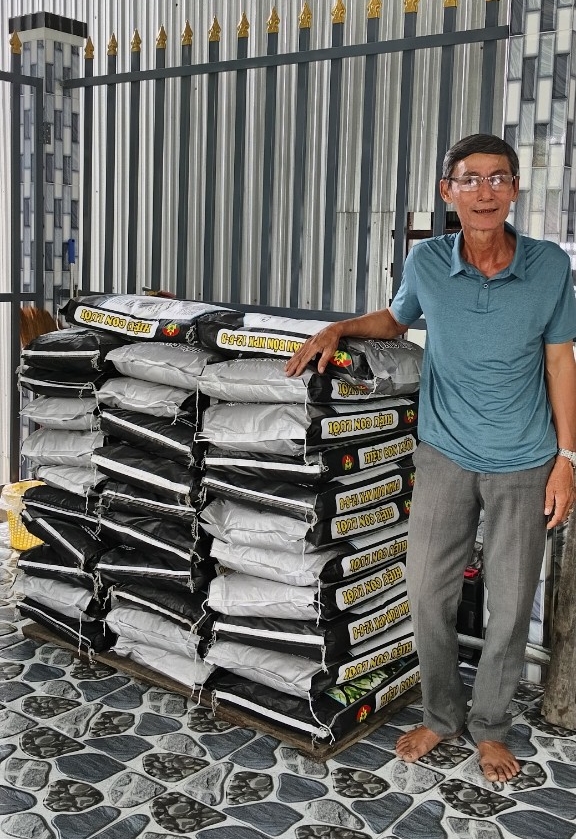 Ph&acirc;n b&oacute;n hiệu Con Lười F35