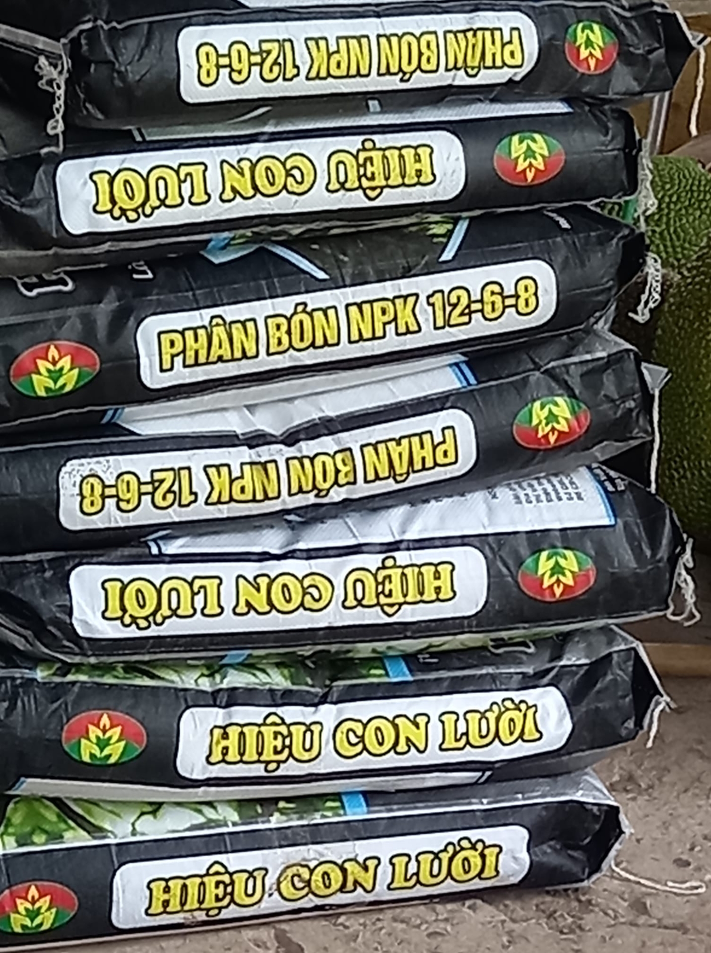 Phân bón hiệu Con Lười F35