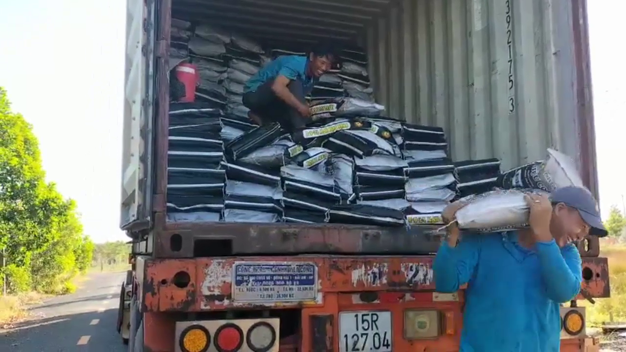 Phân bón hiệu Con Lười F35