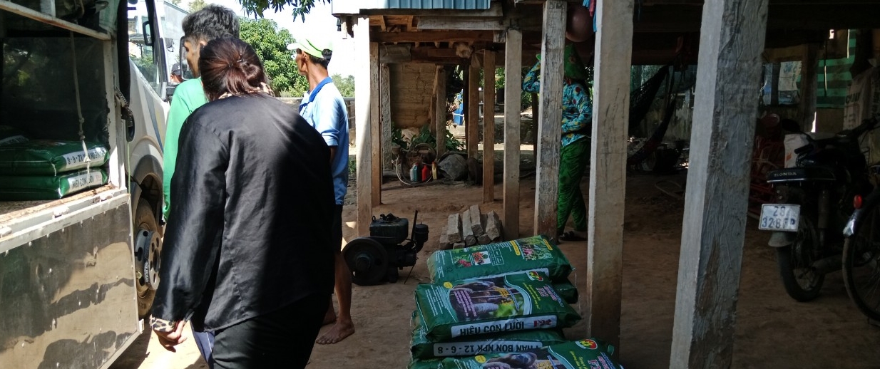 Phân bón hiệu Con Lười