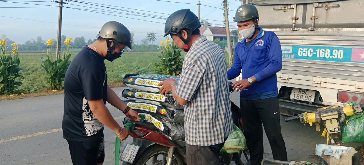 Phân bón hiệu Con Lười F35