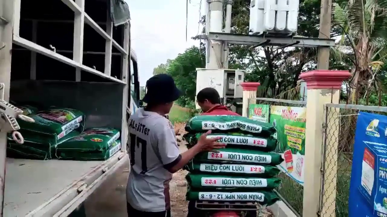 phân bón hiệu Con Lười