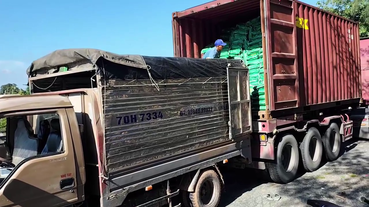 Phân bón hiệu Con Lười