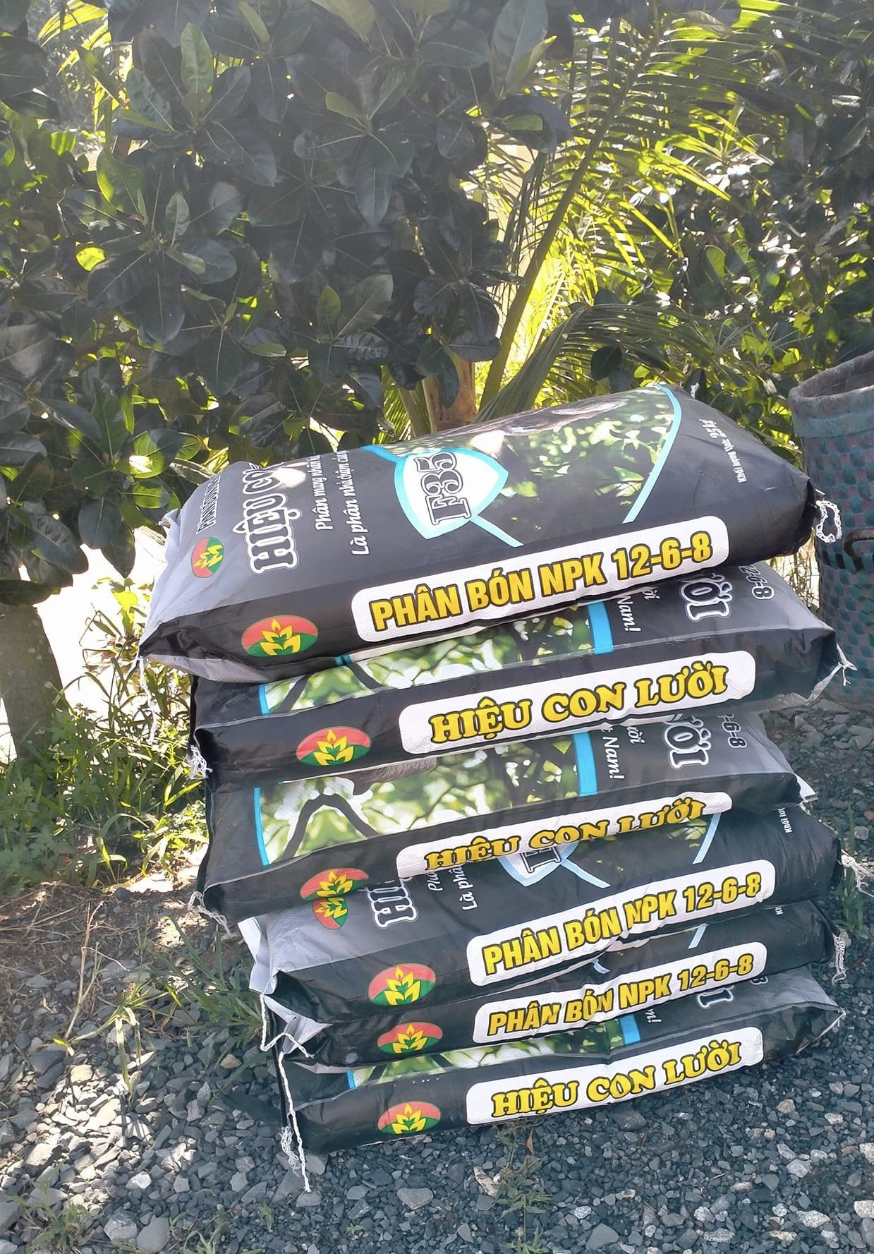 Phân bón hiệu Con Lười F35