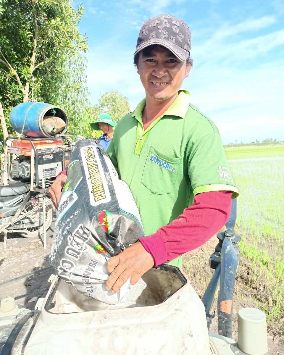 Phân bón hiệu Con Lười F35