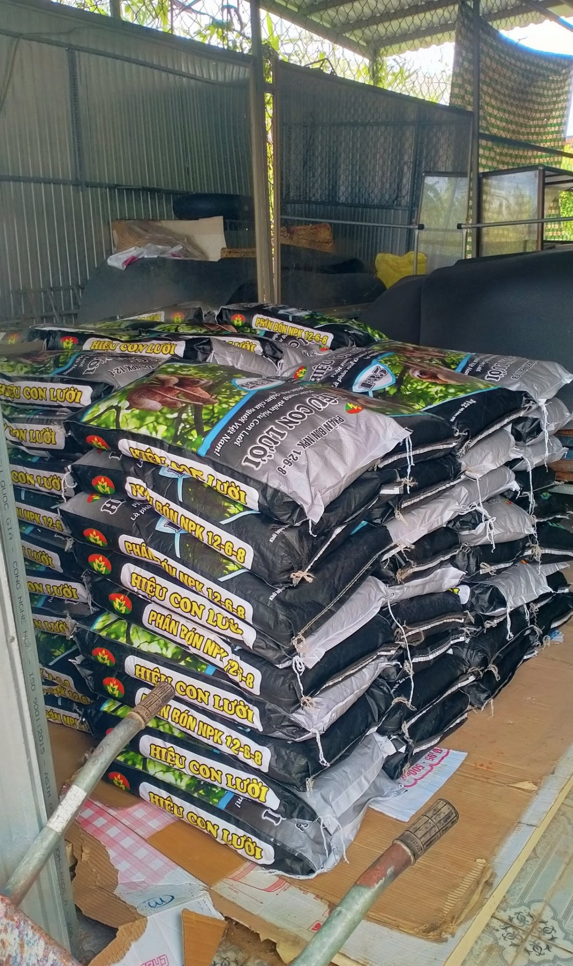 Ph&acirc;n b&oacute;n hiệu Con Lười F35