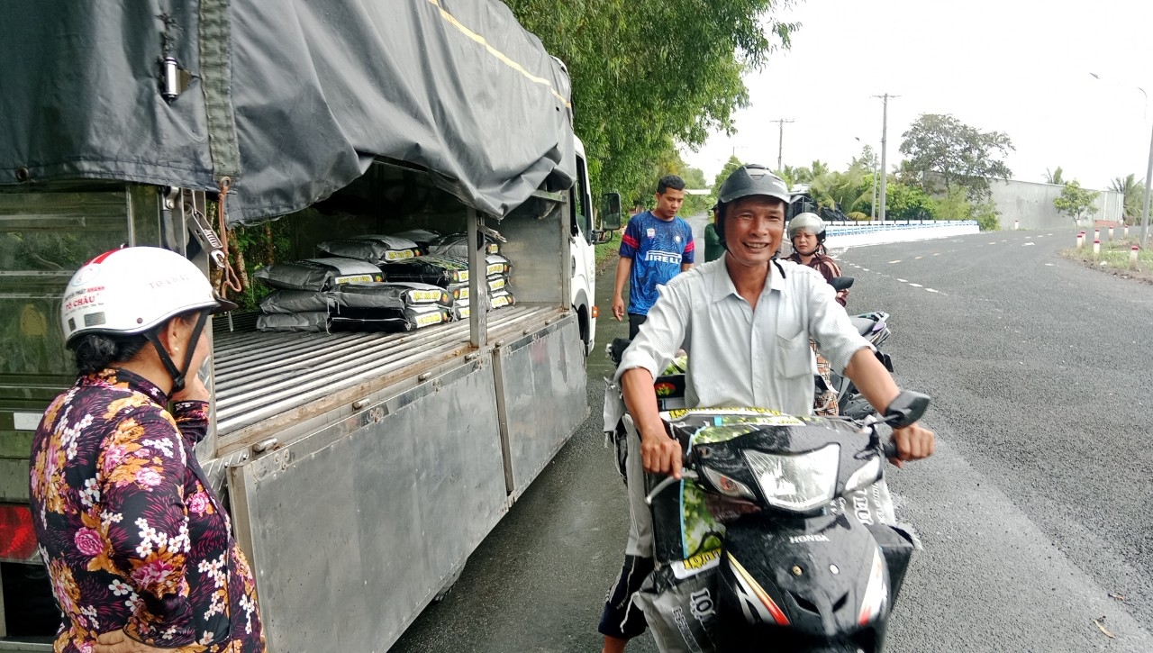 Phân bón hiệu Con lười F35