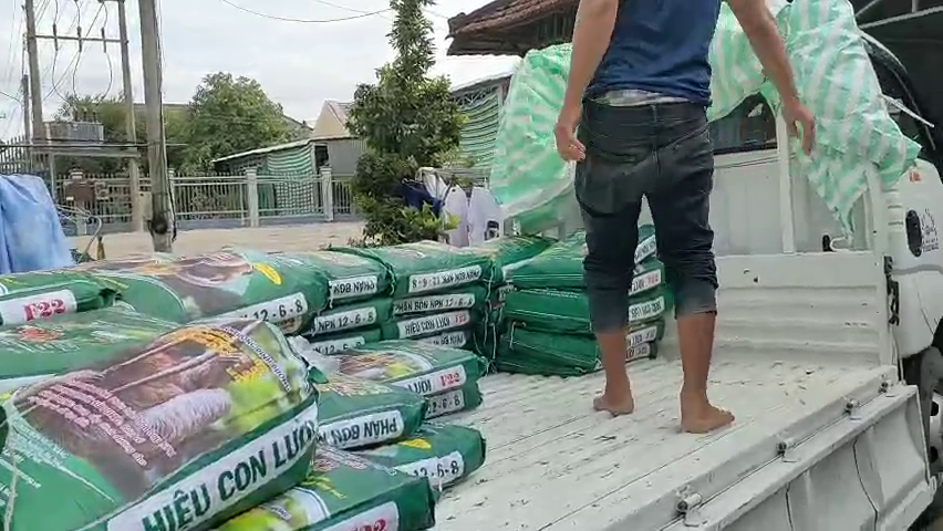 Phân bón hiệu Con Lười F22