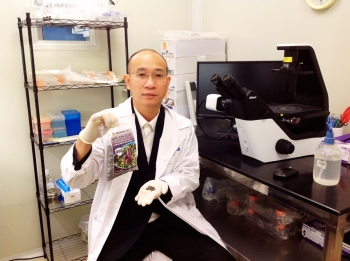 Đội ngũ nhà khoa học của công ty phân bón Mùa Vàng không ngừng nỗ lực nghiên cứu và cải tiến chất lượng sản phẩm phân bón hiệu Con Lười.